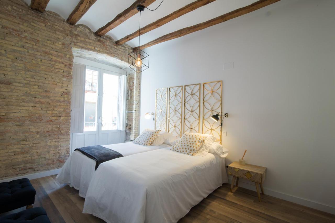 Apartamentos Almada Zaragoza Ngoại thất bức ảnh