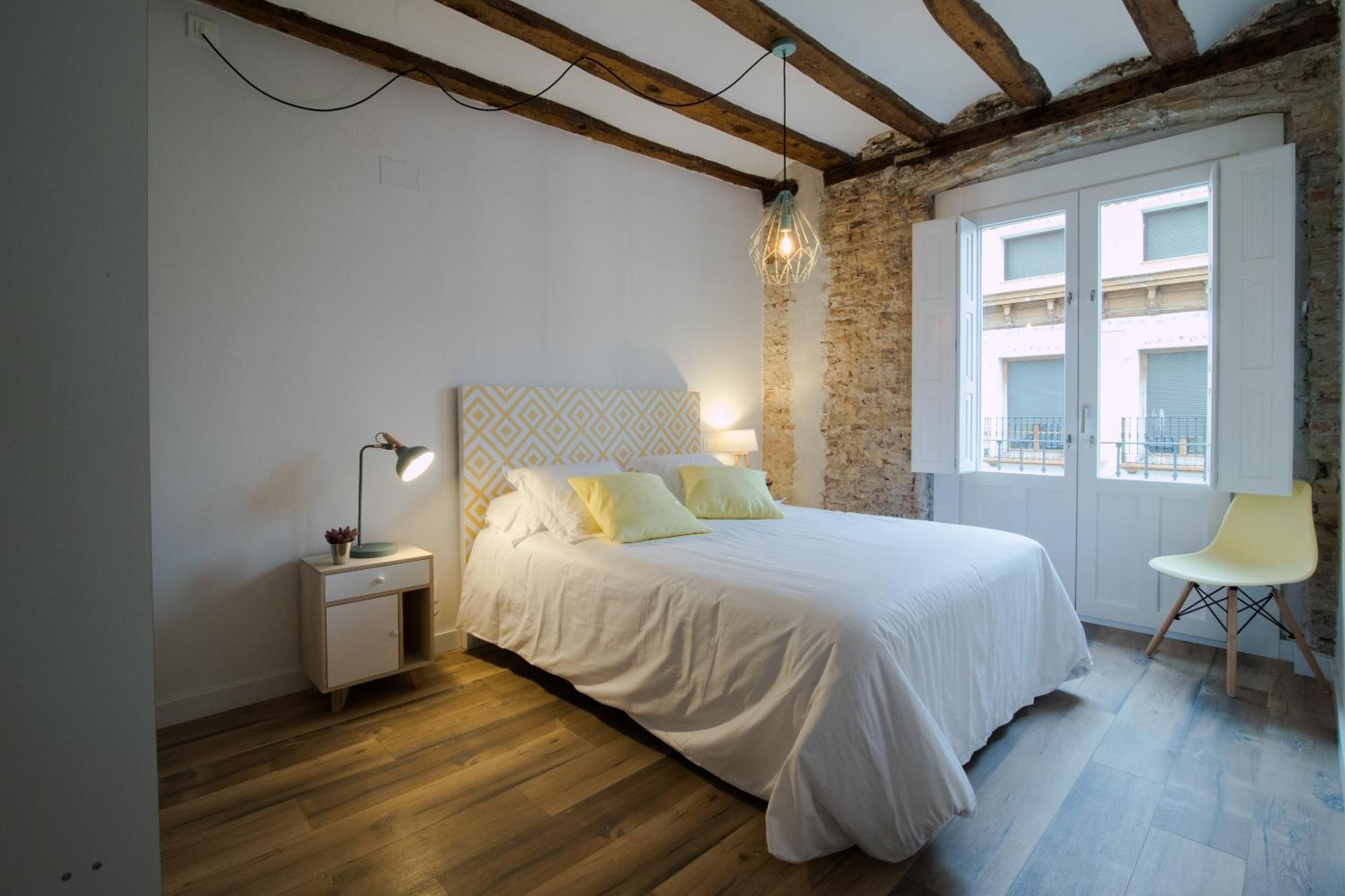 Apartamentos Almada Zaragoza Ngoại thất bức ảnh
