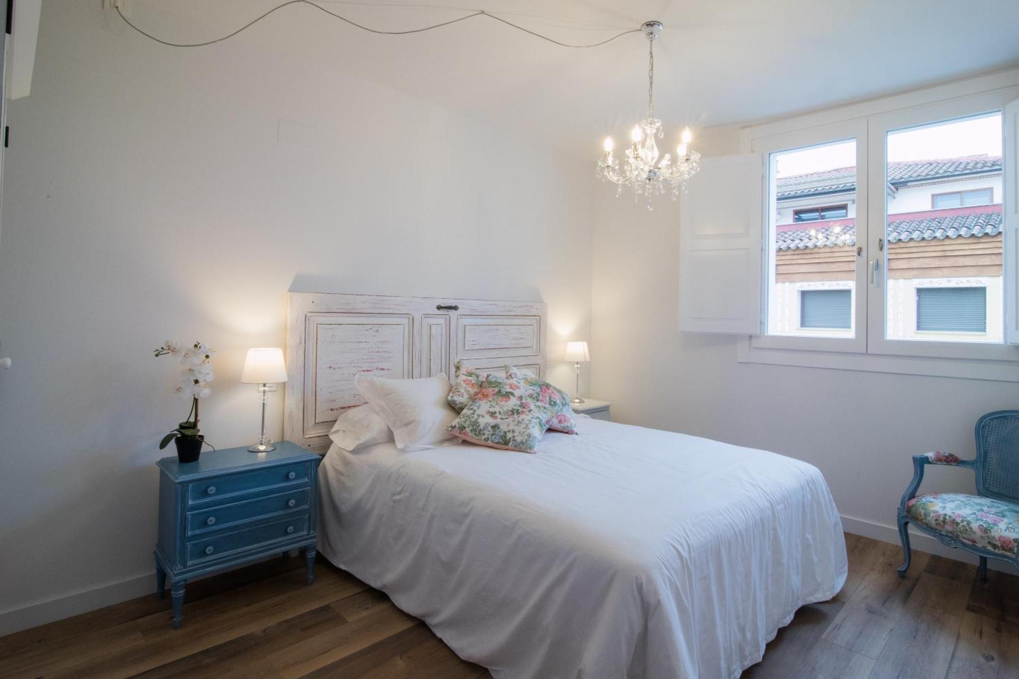 Apartamentos Almada Zaragoza Ngoại thất bức ảnh
