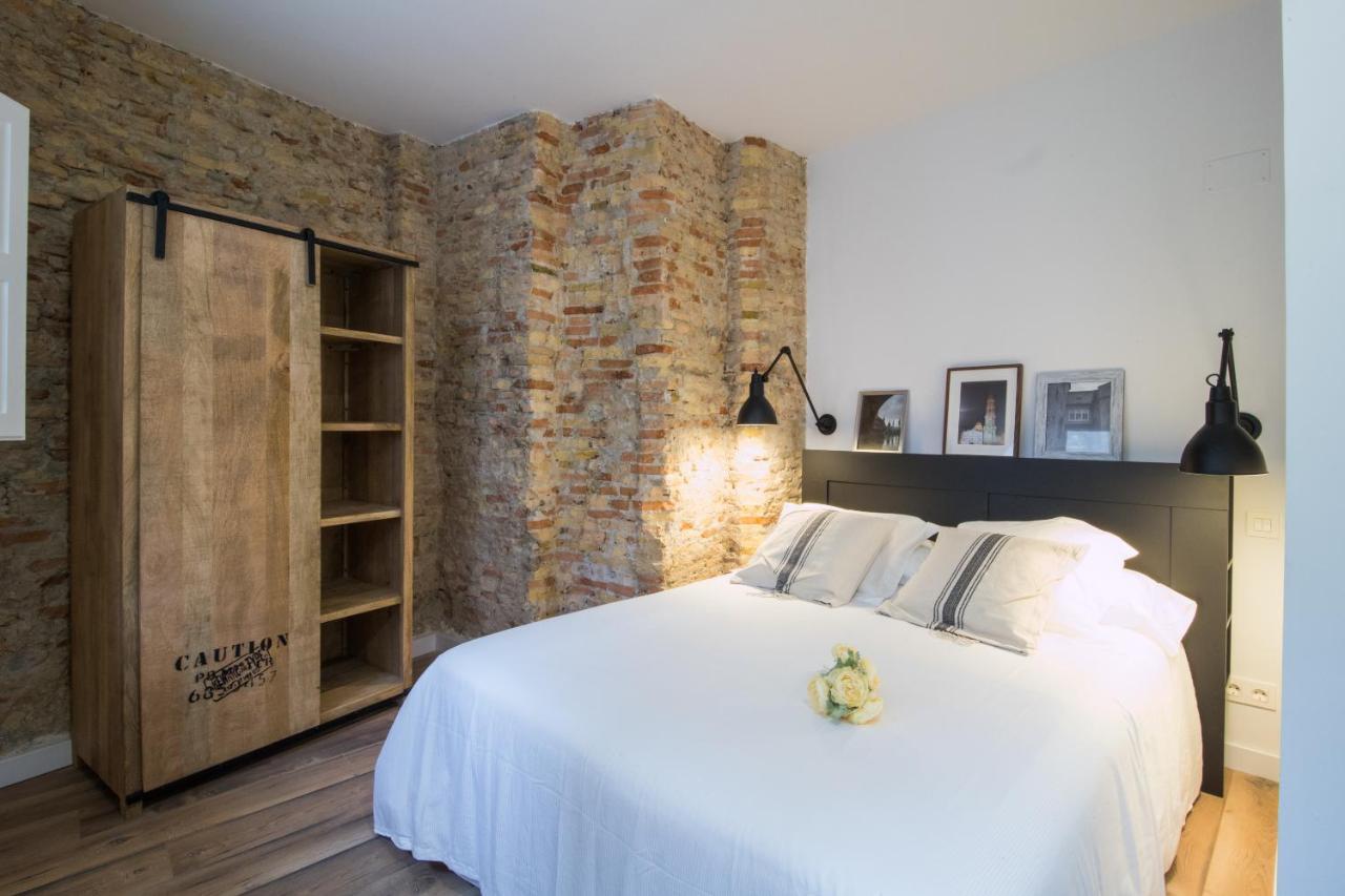 Apartamentos Almada Zaragoza Ngoại thất bức ảnh